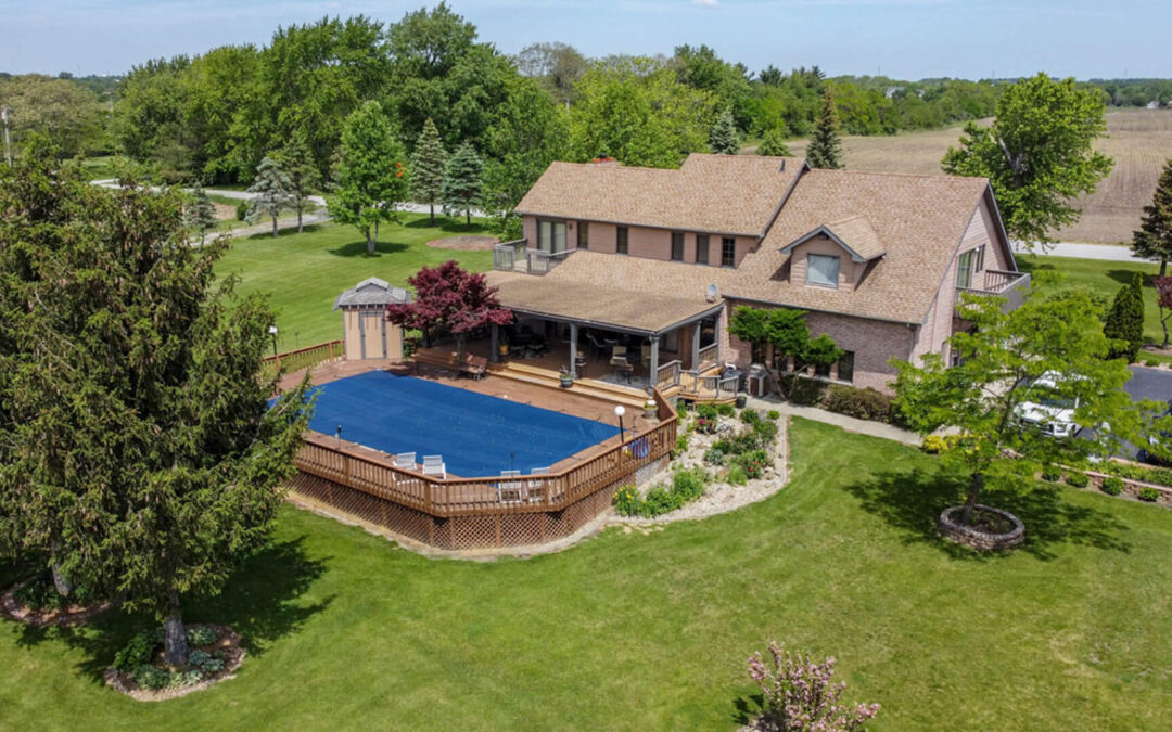 Why Still Photos Still Sell Homes (Even in a Video-Obsessed World)